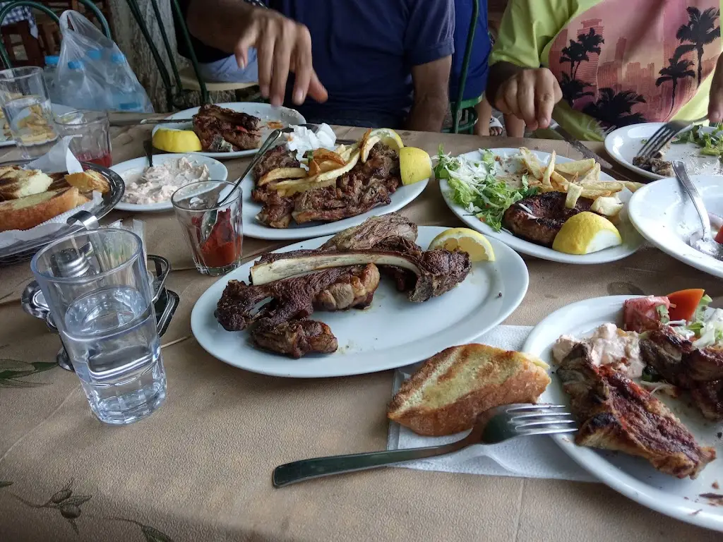 Menu_Taverna Katerina_Markópoulo Oropoú_image_5