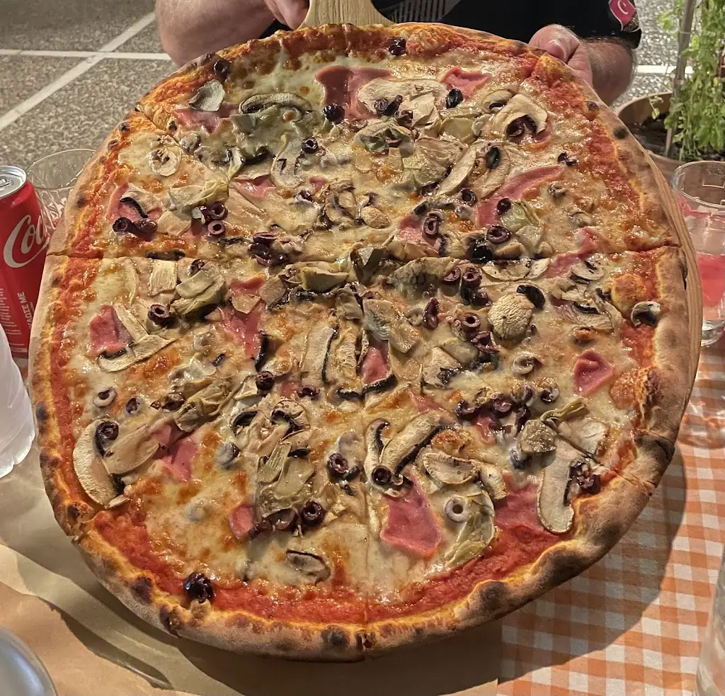 Menü_PIZZA MICHELE_Markópoulo_Bild_6