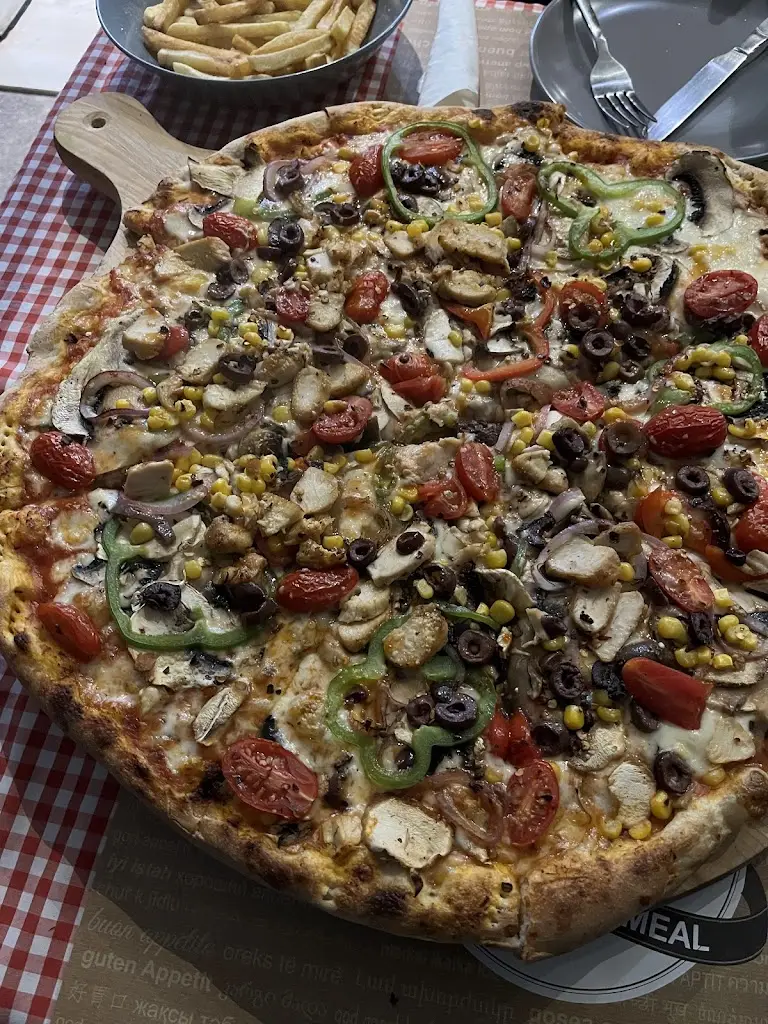 Menü_PIZZA MICHELE_Markópoulo_Bild_8