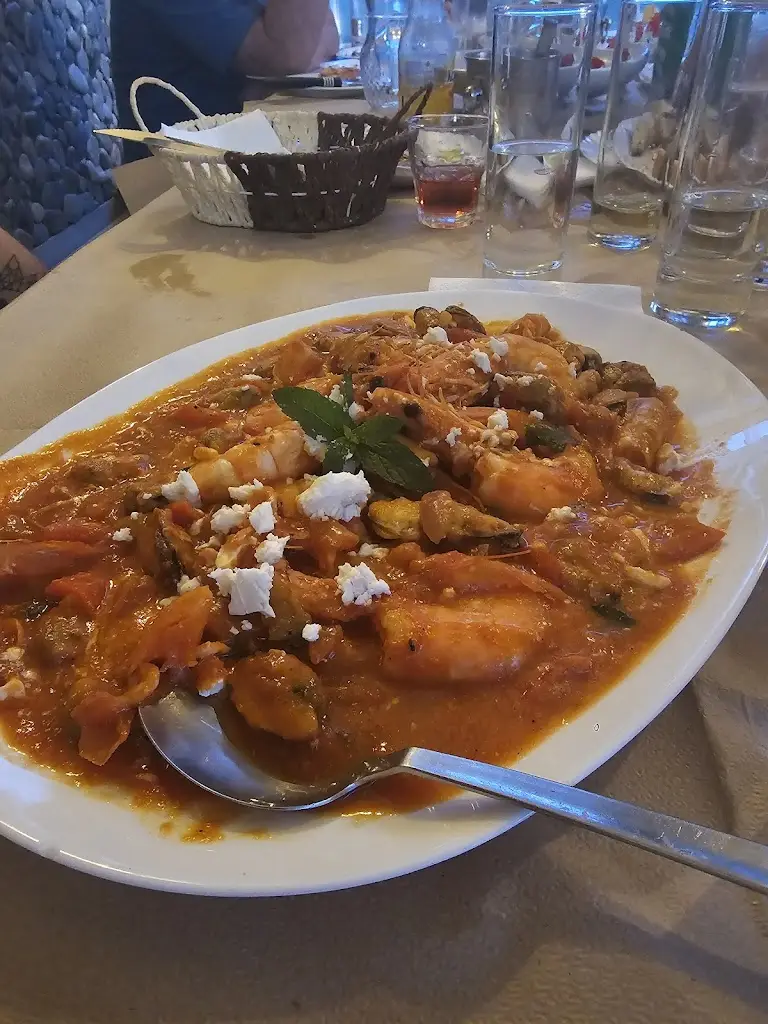 Phaedra Culley_IRENE μεζεδοπωλειο_Markópoulo_review