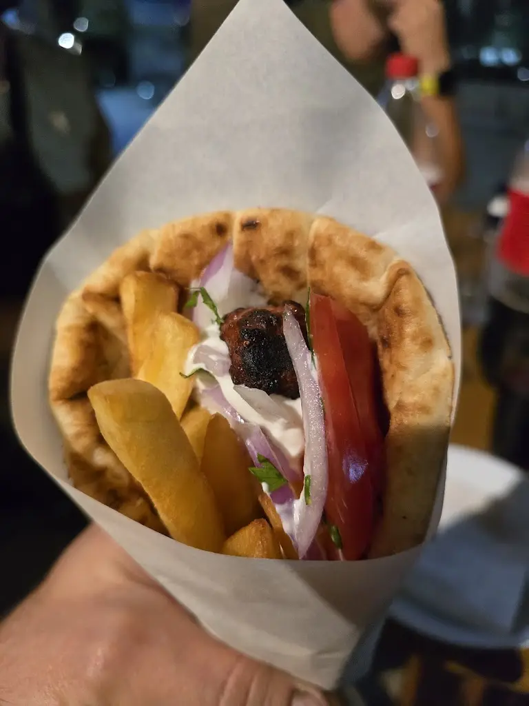 Menü_Γύρο Γύρω_Markópoulo_Bild_2