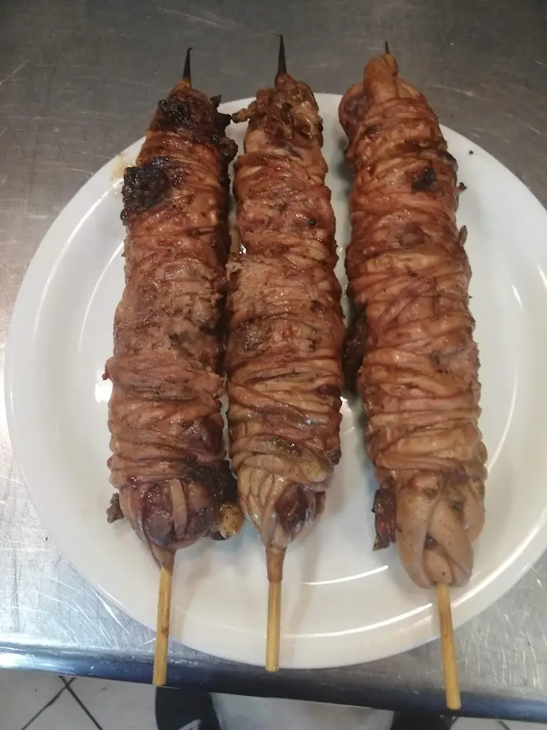 Θωμάς Καραβίδας ( Ψητοπωλείο ) από το 1985_Markópoulo_slider_image_2