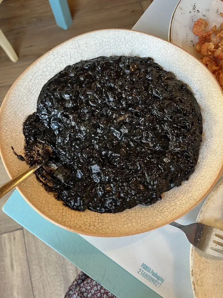 Tuğçe Can_Psarokókkalo_Melíssia_Bewertung