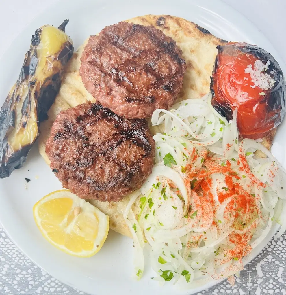 Sarah G_The President Melissia_Melíssia_review