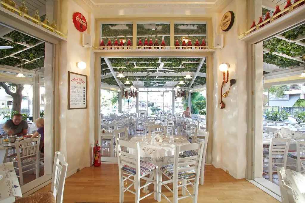 The President Melissia Restaurant in Melíssia