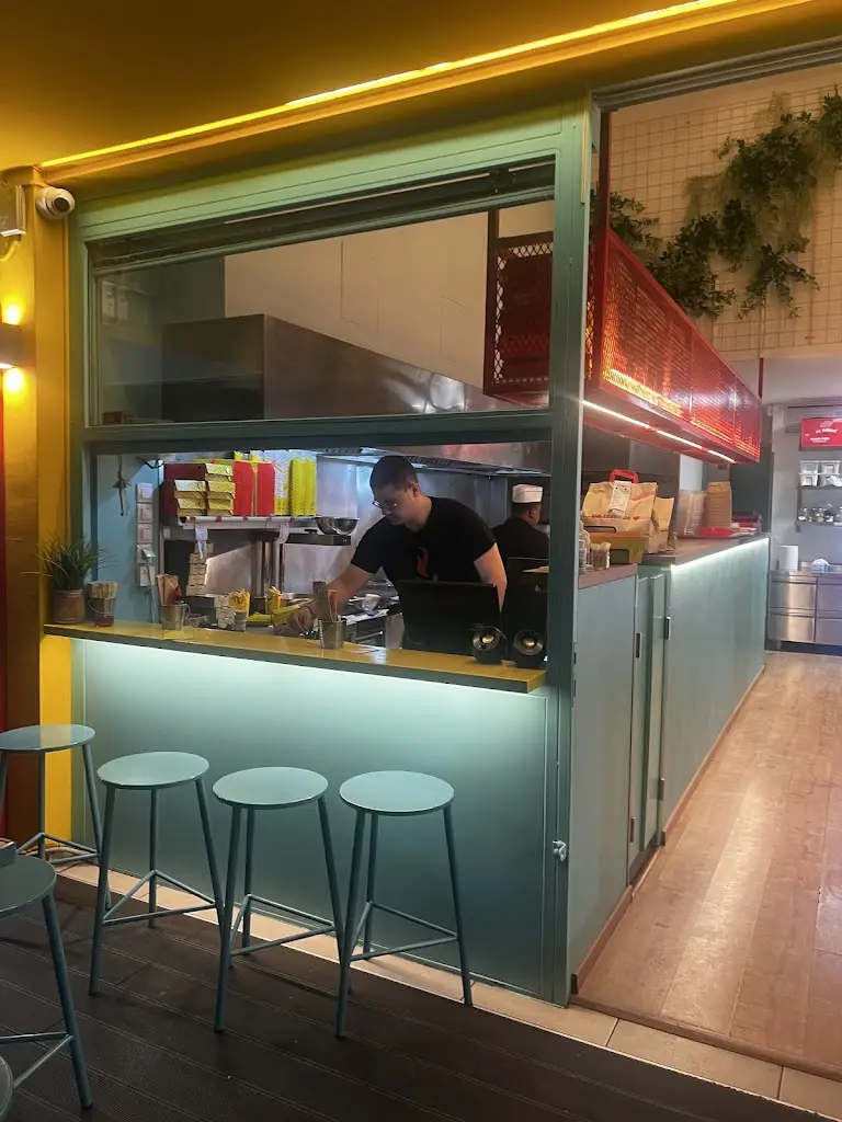 EIRINI KAT_Kokoloko’s_Melíssia_review