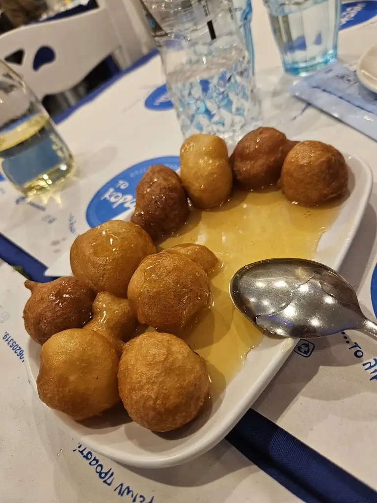 Marek_The Coral_Néa Erythraía_review