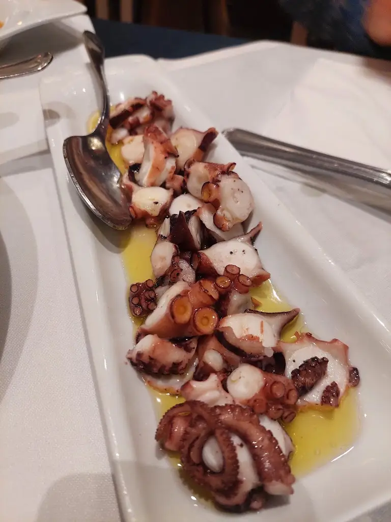 Menü_R / C Travelling north_Néa Erythraía_Bild_3