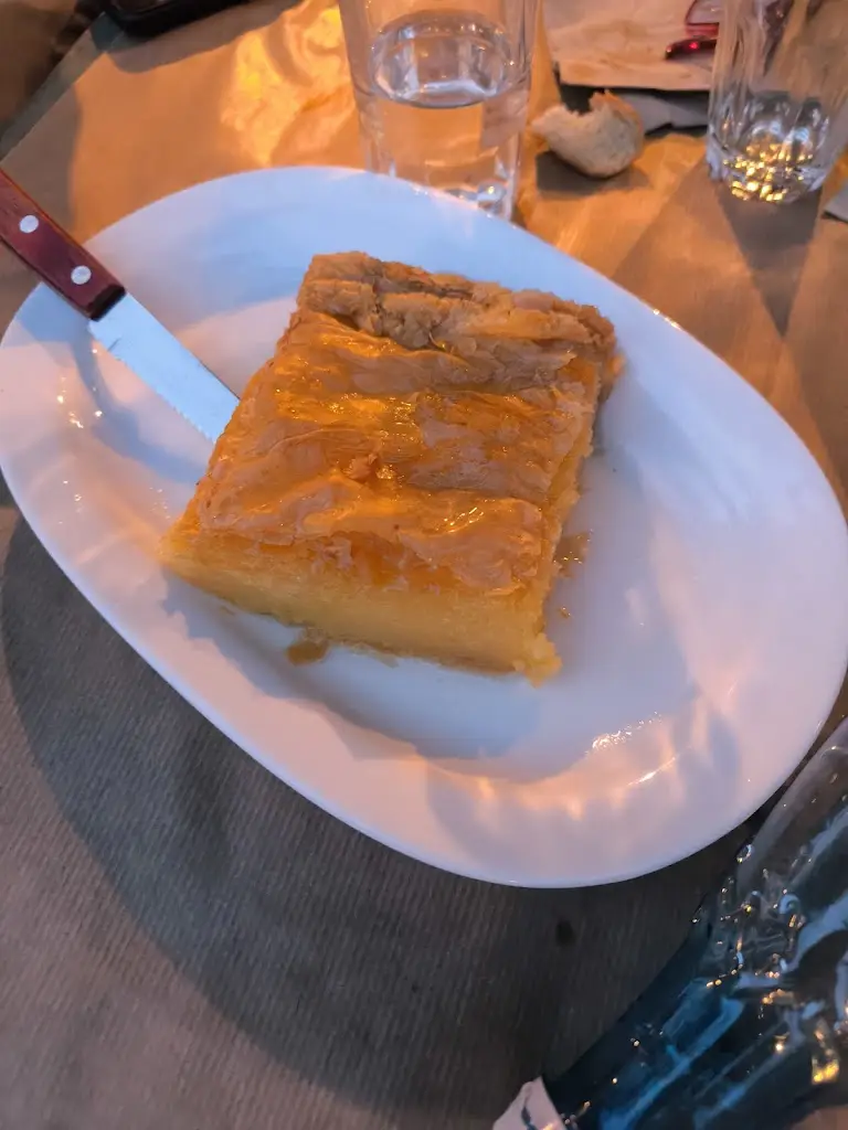 pavlos6868_GAKIAS Tavern_Néa Erythraía_review