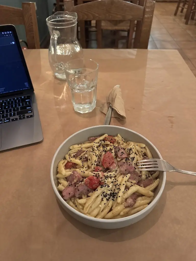 Orestis Skoutellas_Demek Tavern_Néa Filadélfeia_Bewertung