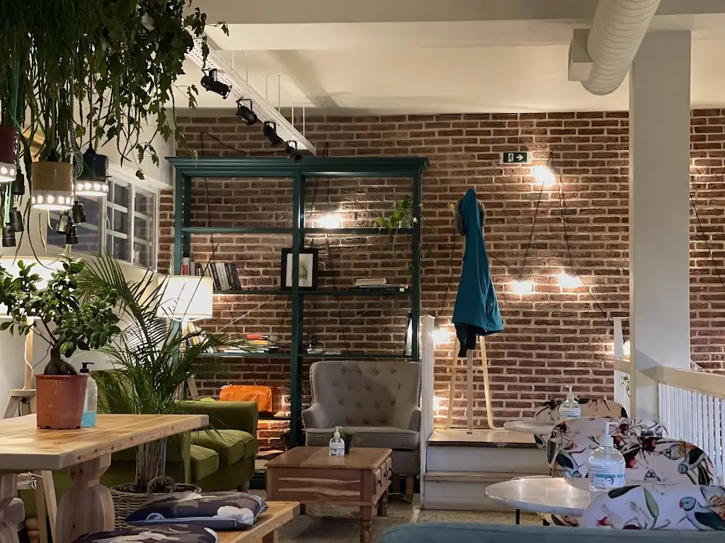 Phoebe Petroulia_mimosa neighborhood bistrot_Néa Filadélfeia_review