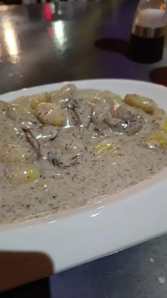 Le Tartarughe Restaurant Bar_Néa Filadélfeia_slider_image_2