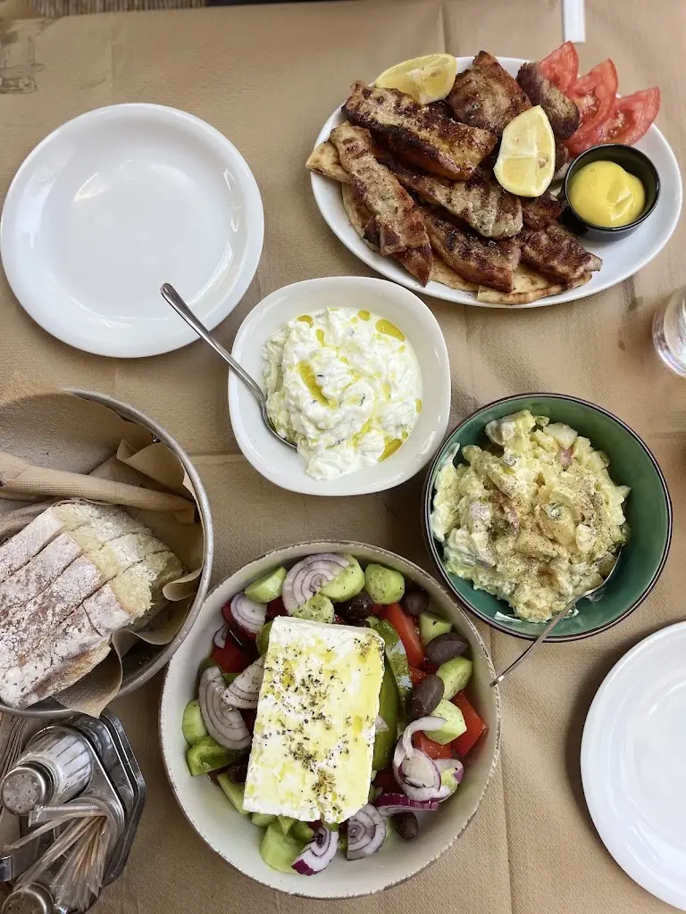 Karolina Dr_Στου Λαγουδάκη_Néa Chalkidóna_Bewertung