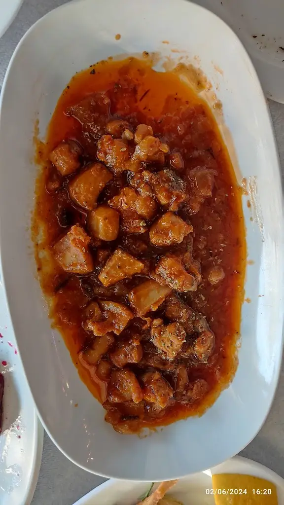 Σπύρος Καραντζάς_Almyra small plates_Néa Chalkidóna_reseña