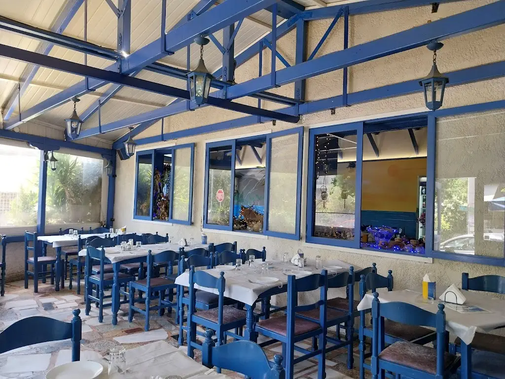 Almyra small plates_Néa Chalkidóna_slider_image_3