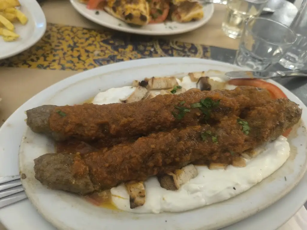 ΠΕΡΑΝ το καφέ αμάν της πόλης_Néa Chalkidóna_slider_image_3