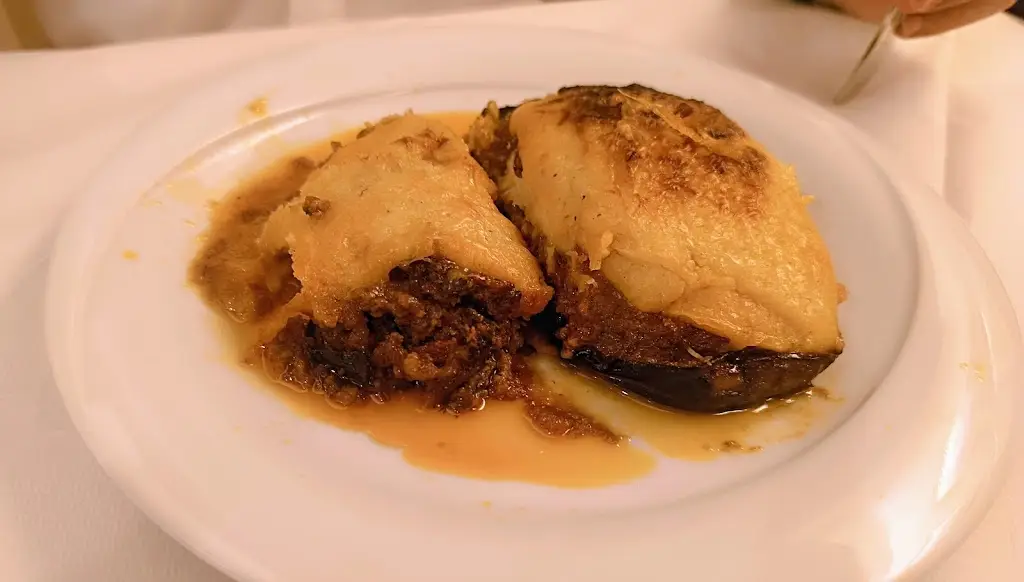 Marta BR_Vines_Néa Chalkidóna_review