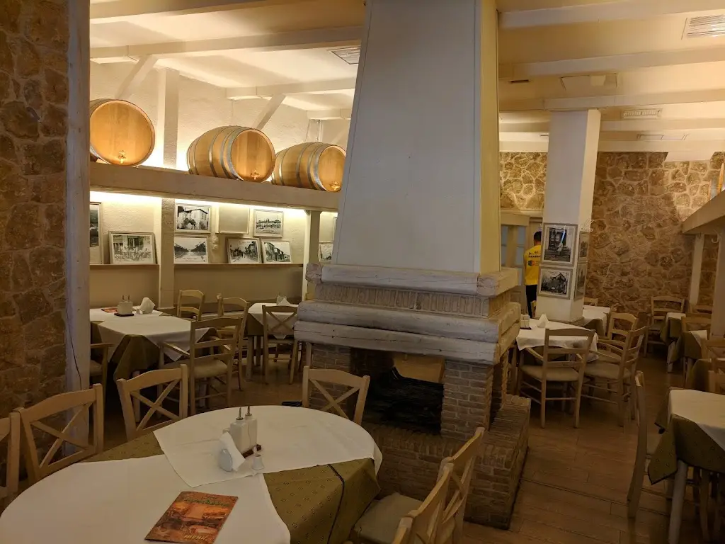 Vines Restaurant in Néa Chalkidóna