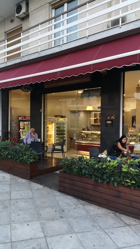 Το γλυκό & το αλμυρό Restaurant in Néa Chalkidóna