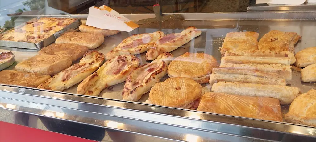 Sakis Grivas_Great Temptation_Néa Ionía_review