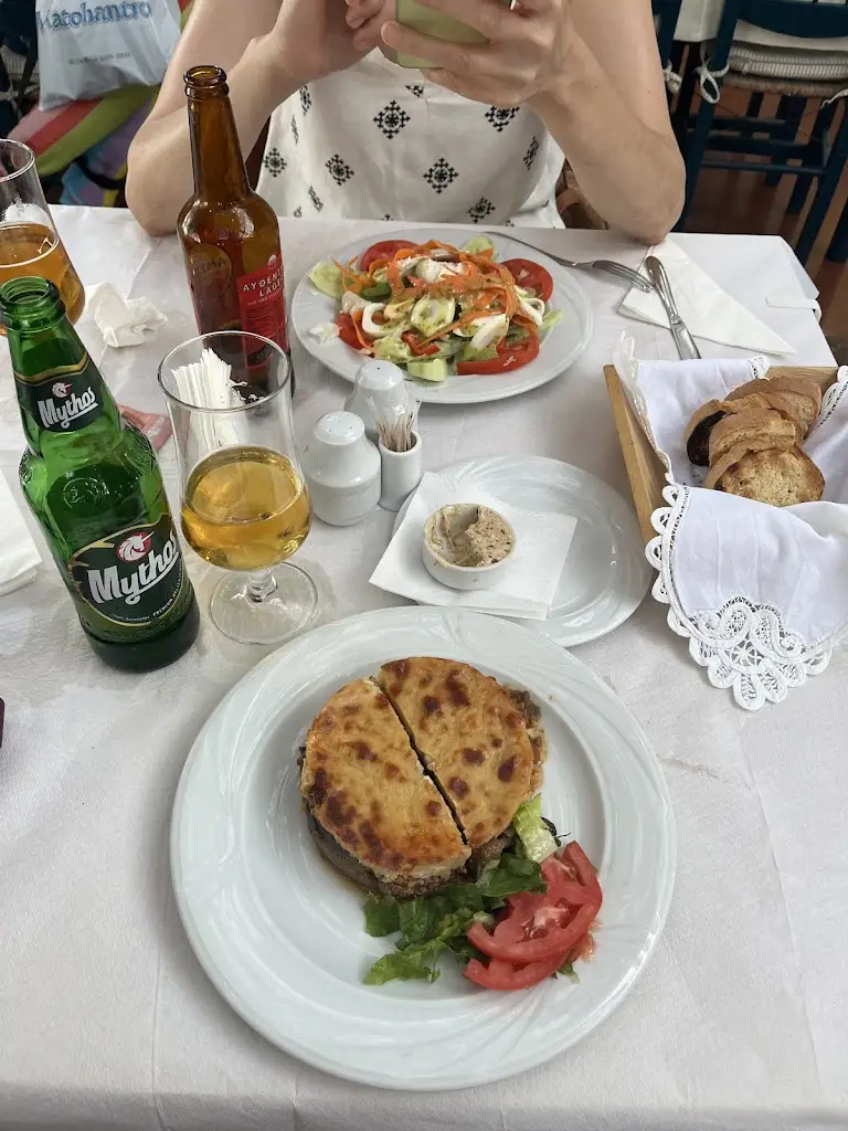 Jana Kraleva_Ο ΜΠΑΤΗΣ ψαροταβέρνα_Néa Palátia_Bewertung