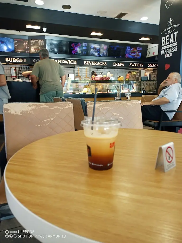 BEAT SNACK & COFFEE_Agios Ioannis Rentis_slider_image_3