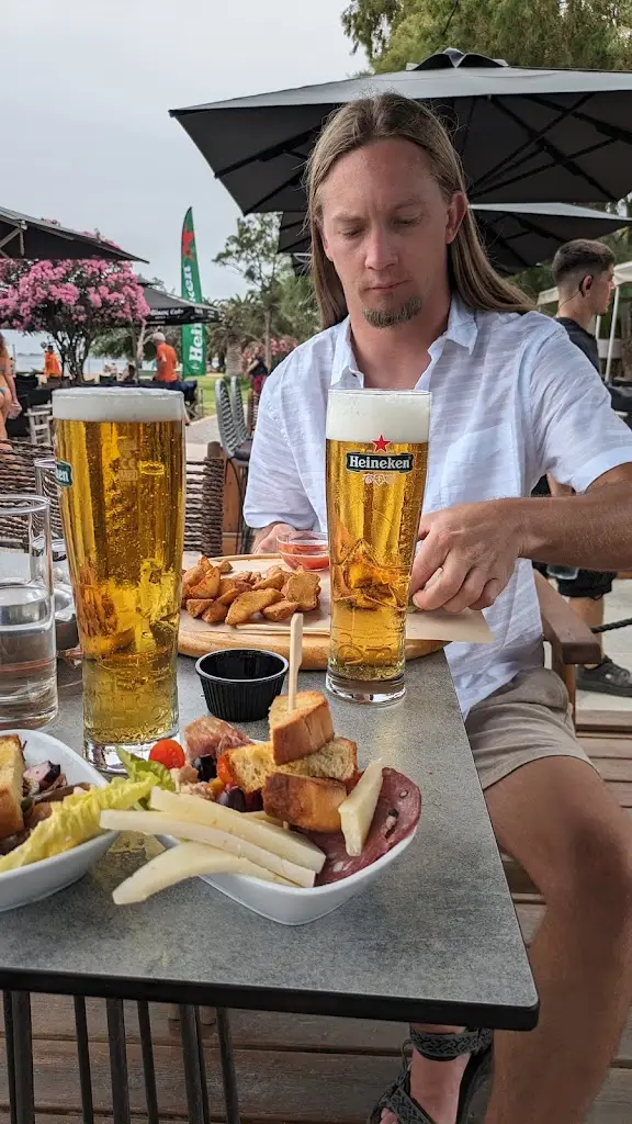 Jasmine J_Magko Beach Bar/Restaurant_Néa Mákri_Bewertung