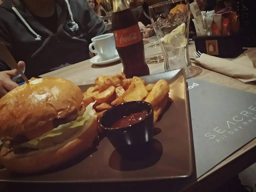 Menü_Seacret All Day Resto Bar_Néa Mákri_Bild_8