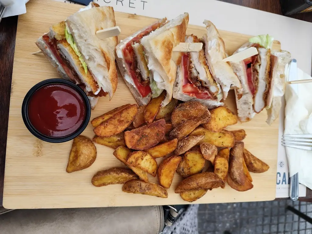 Seacret All Day Resto Bar_Néa Mákri_slider_image_3