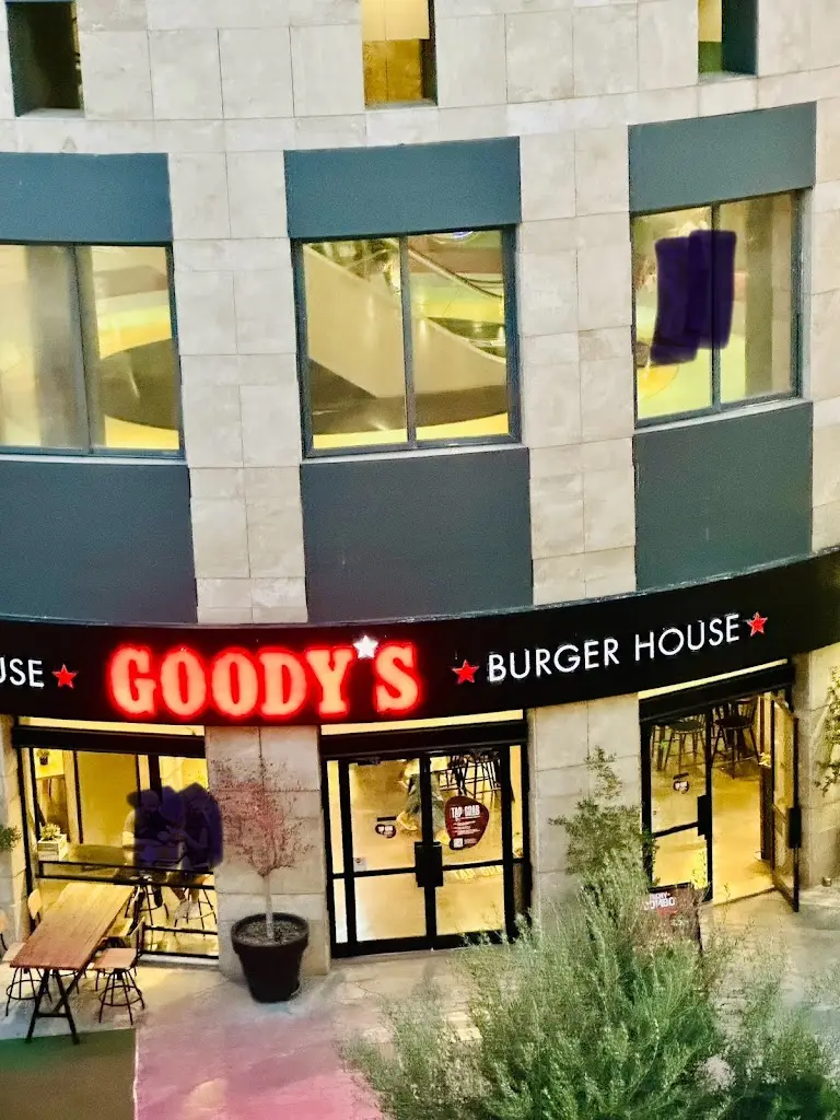 Goody's Burger House_Agios Ioannis Rentis_slider_image_3