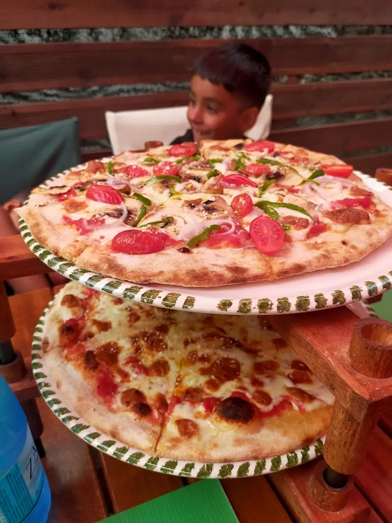 Saida Parveen_Toto's Little Italy_Néa Mákri_review