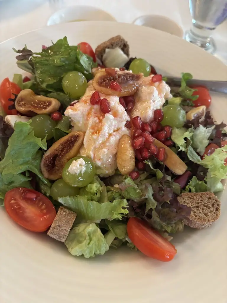 Artemis Alexopoulou_Chimona-Kalokairi_Néa Mákri_review