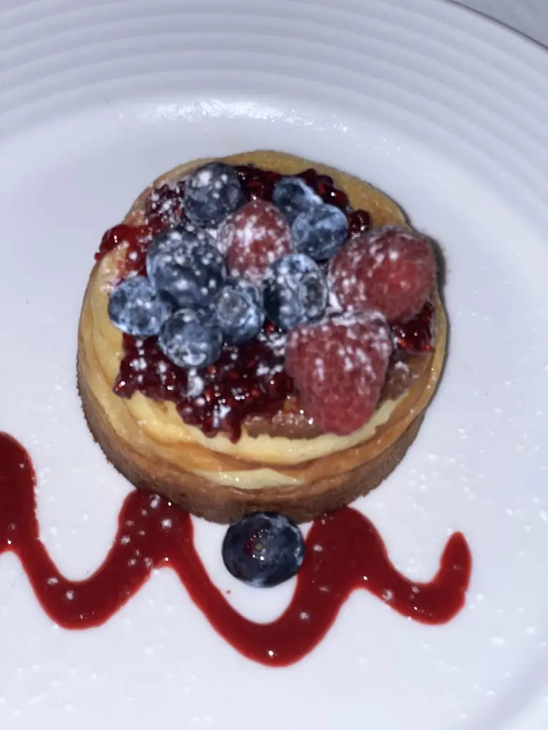 Sara El-Khalili_Chimona-Kalokairi_Néa Mákri_review