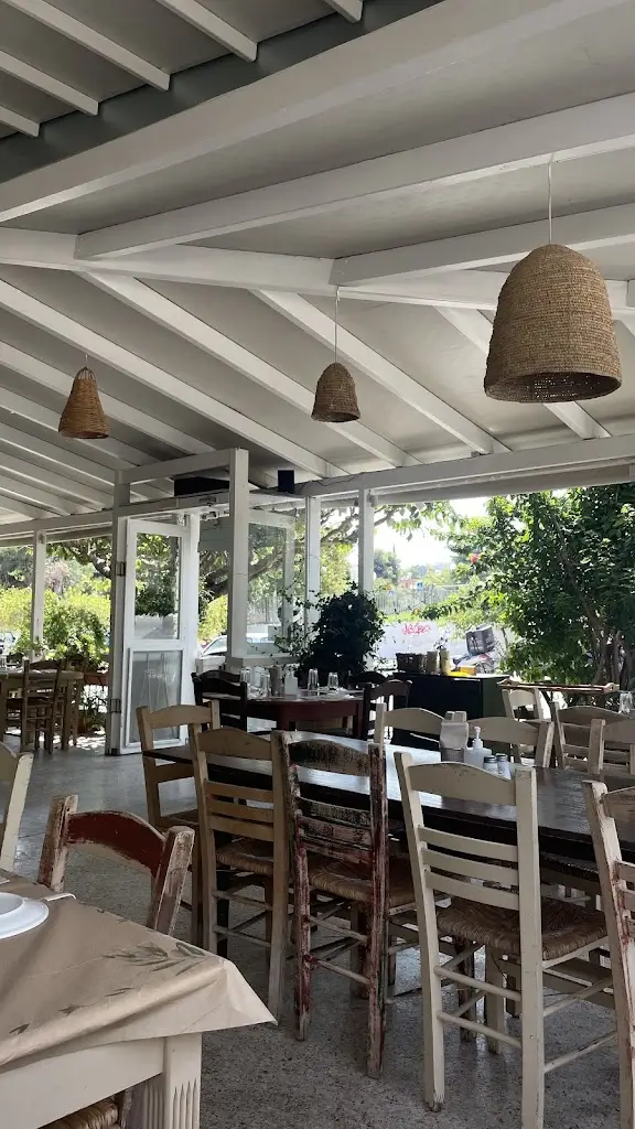 Hanna Truniova_To mageriko tis sevastis_Néa Mákri_Bewertung