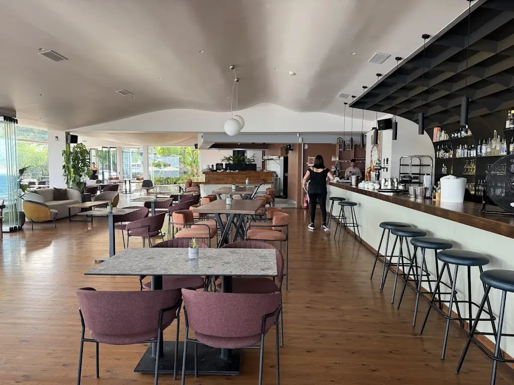 SIAMA Mati bar & restaurant Restaurant in Néa Mákri