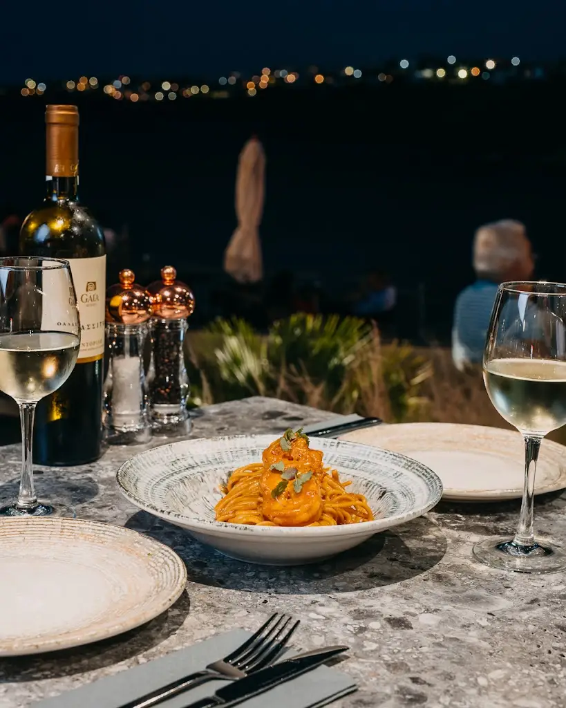 SIAMA Mati bar & restaurant_Néa Mákri_slider_image_3