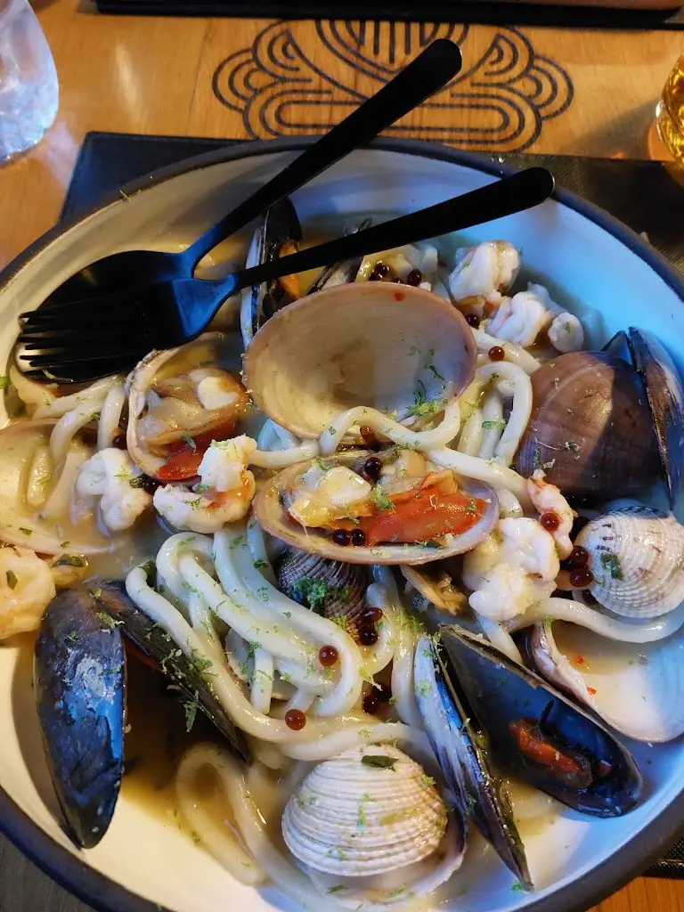 Vojtěch Novotný_Kenko Japanese Restaurant_Néa Smýrni_review