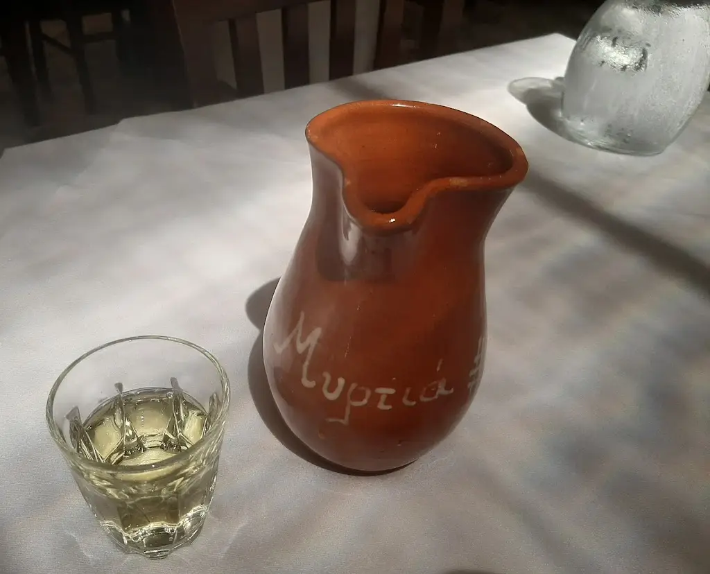 Socratis Sigalas_Myrtia_Néa Smýrni_review