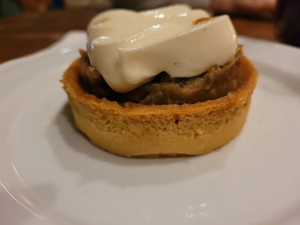 Konstantinos Voulgaridis_ΧΟΝΟΛΟΥΛΟΥ ζυθεστιατόριο_Néa Smýrni_review