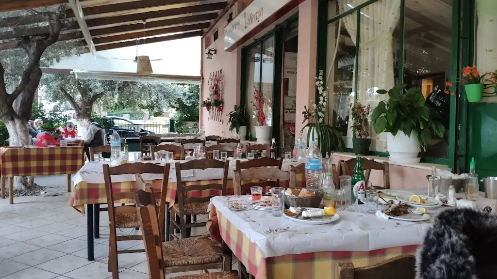 Τα Λιόδεντρα_Néa Smýrni_slider_image_1