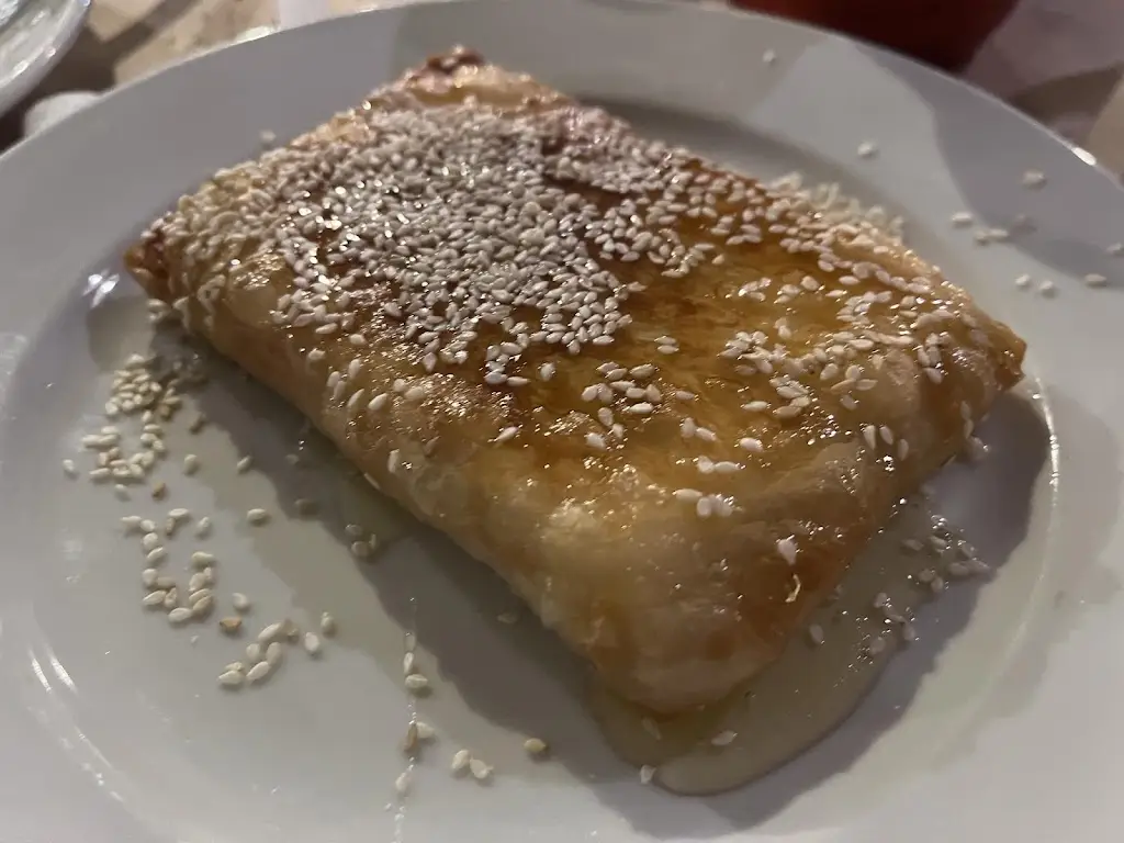 György Csikai_Το παλιο κουτουκι Εστιατόριο νεα σμυρνη_Néa Smýrni_Bewertung