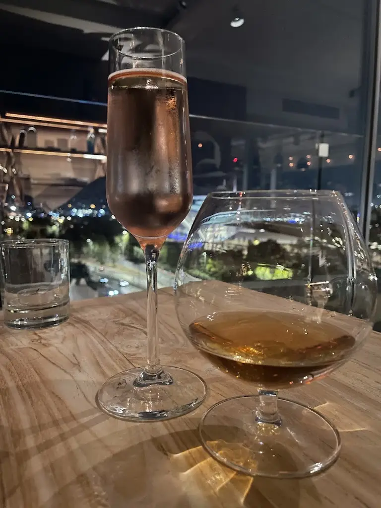 Jennifer Murphy_e&o Pan-Asian Restaurant Athens_Neos Voutzás_review