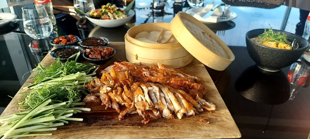 Melissa Lynn_e&o Pan-Asian Restaurant Athens_Neos Voutzás_review