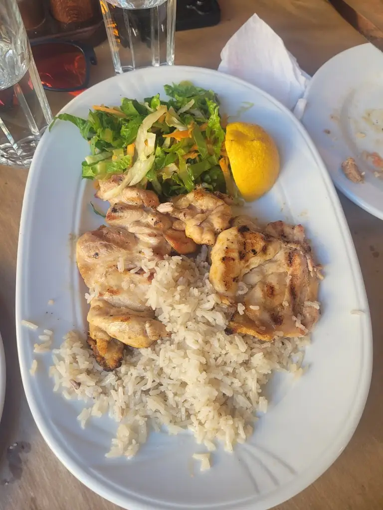 S. Manafu_Kostantaki's Restaurant_Néa Péramos_review