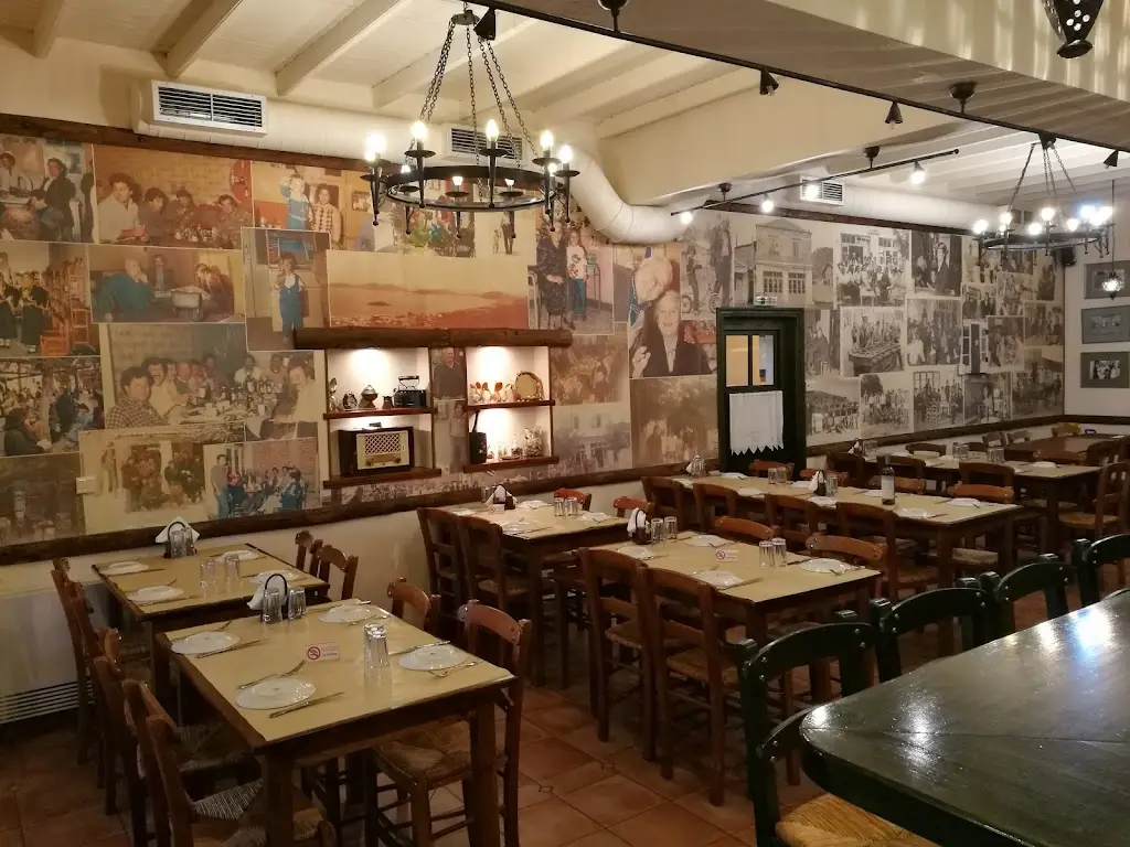 Kostantaki's Restaurant Restaurant in Néa Péramos