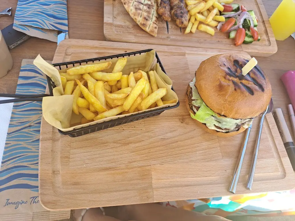 Menü_El Mar Seaside Bistro_Néa Péramos_Bild_2