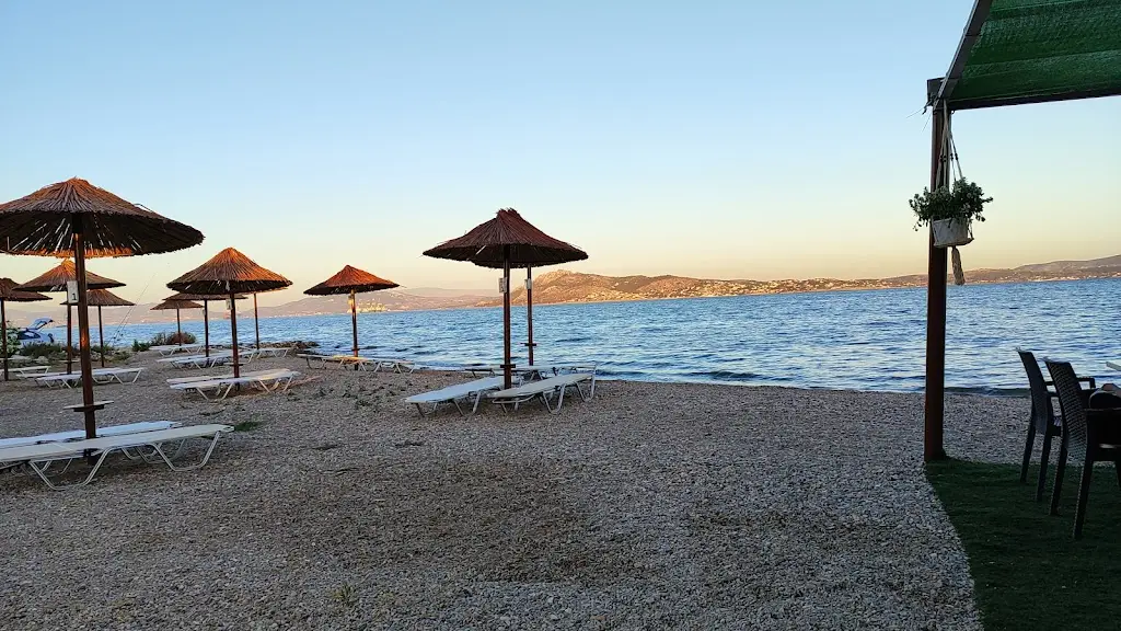 Lampros Theodosopoulos_Riviera Yacht Club_Néa Péramos_Bewertung