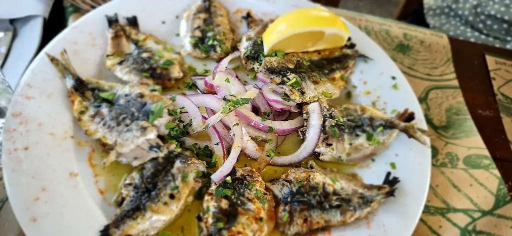 Menü_restaurant East_Néa Péramos_Bild_6