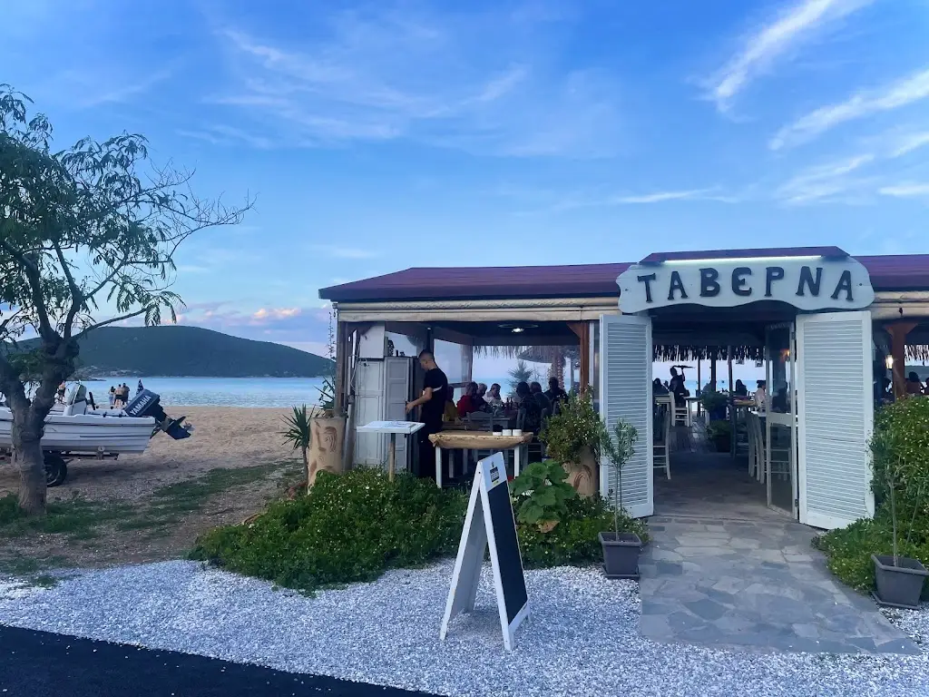 Taverna Germanos Restaurant in Néa Péramos