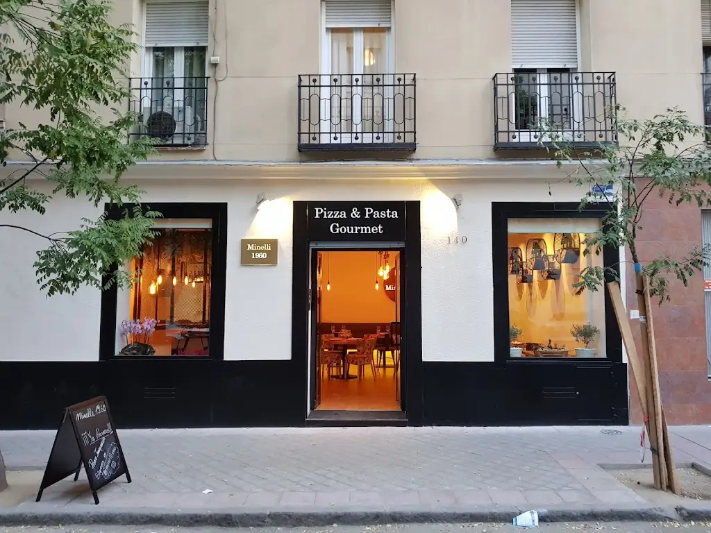 Akoko Athens restaurante en Néo Psychikó